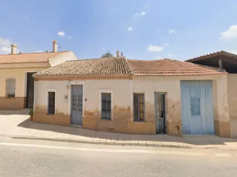 Casa en calle de Lorca, 14